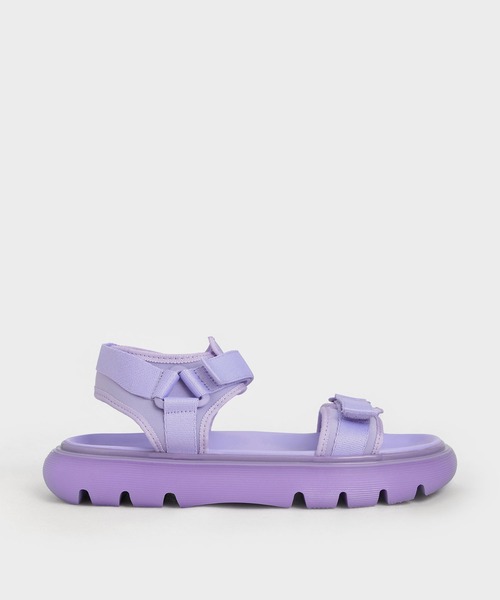 CHARLES & KEITH（チャールズ & キース）の「リサイクルポリエステル ベルクロストラップサンダル / Recycled Polyester Velcro-Strap Sports Sandals（サンダル・レディース・ブルー/ライラック/ブラック/イエロー・23cm/24.5cm/25.5cm/25cm/22.5cm/23.5cm）」の4枚目の写真