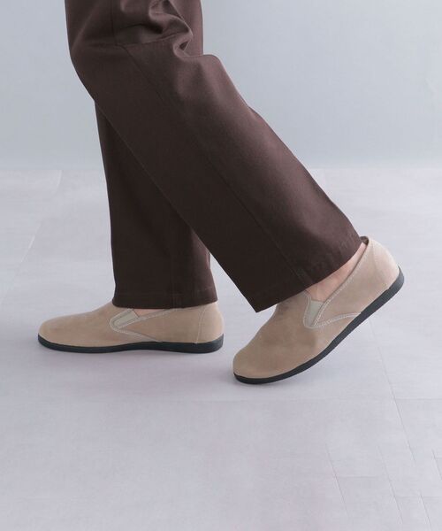 FRANCESCO（フランチェスコ）の「*【SHIPS別注】FRANCESCO: フェイクスエード スリッポン（スリッポン・メンズ・ブラック/ベージュ/ネイビー・40/41/42/43）」の8枚目の写真