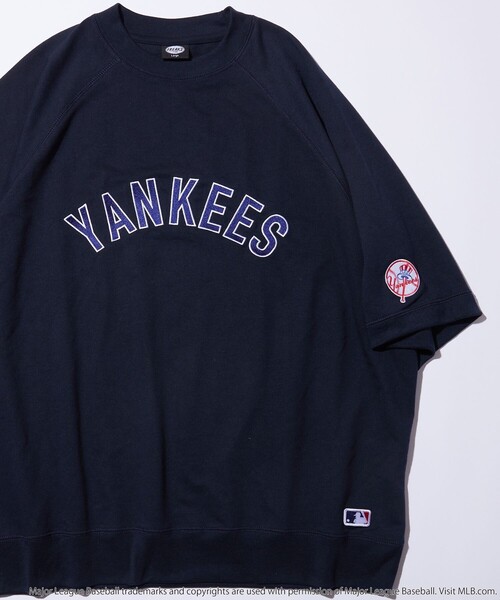 FREAK'S STORE（フリークスストア）の「WEB限定 MLB/メジャーリーグベースボール 別注 ビッグシルエット 半袖スウェット/プルオーバー/Yankees（Tシャツ/カットソー・メンズ・ブラック/ネイビー/グレー・SMALL/MEDIUM/LARGE）」の6枚目の写真