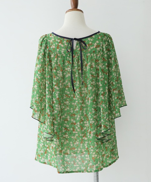 osharewalker（オシャレウォーカー）の「【廃盤】『花柄プリントラッフルフリルブラウス』（シャツ/ブラウス・レディース・ブラック/グリーン/アイボリー・1/2）」の21枚目の写真