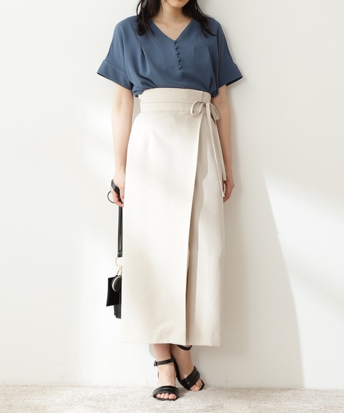 N.（N. Natural Beauty Basic）（エヌエヌナチュラルビューティーベーシック）の「◆麻調ラップスカート（スカート・レディース・ブラウン/グリーン/キナリ・MEDIUM）」の2枚目の写真