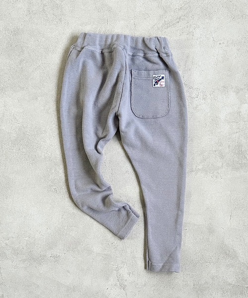 JIPPON（ジポン）の「ストレッチサルエルパンツ（J-7318/80～120cm)（その他パンツ・キッズ・ブラック/ネイビー/レッド/カーキ/バイオレット/ライトピンク/ロイヤルブルー/キナリ/キャメル/オリーブ/チョコ/グレー/ブルー/ピンク系その他/ダークブルー/グリーン/マスタード/ミント・90/100/110/120/80/95）」の3枚目の写真