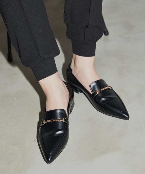 Aunt Marie's（アントマリーズ）の「ポインテッドトゥビットローファー（ローファー・レディース・ホワイト/ブラック/アッシュブラウン・S/M/L）」の12枚目の写真