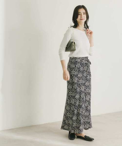 URBAN RESEARCH（アーバンリサーチ）の「ロングスリーブリブカットソー（Tシャツ/カットソー・レディース・オフホワイト/ブラック/ベージュ系その他/グリーン・FREE）」の7枚目の写真