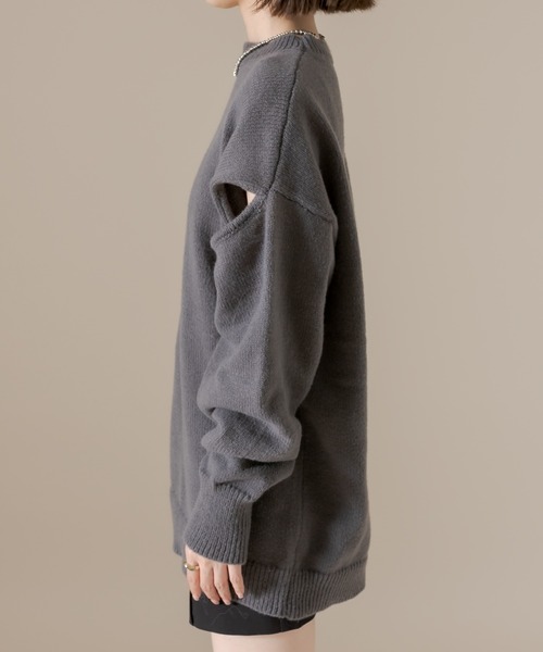 mline（エムライン）の「[mline] ショルダースリットニット（ニット/セーター・レディース・チャコールグレー/グリーン/アイボリー・FREE）」の11枚目の写真