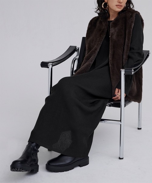 UR'S（ユアーズ）の「ロングスリーブリブニットワンピース（ワンピース・レディース・ブラック/ブルー/アイボリー・S/M/L）」の13枚目の写真