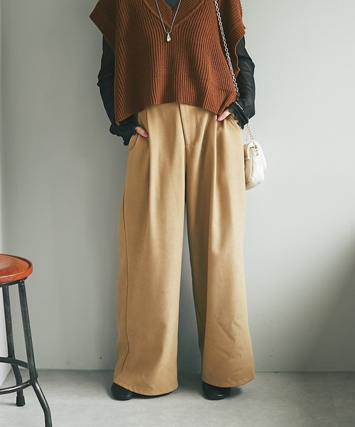 un dix cors（アンディコール）の「脚長効果あり　起毛ツイルハイウエストワイドパンツ（その他パンツ・レディース・チャコールグレー/ベージュ・FREE）」の5枚目の写真