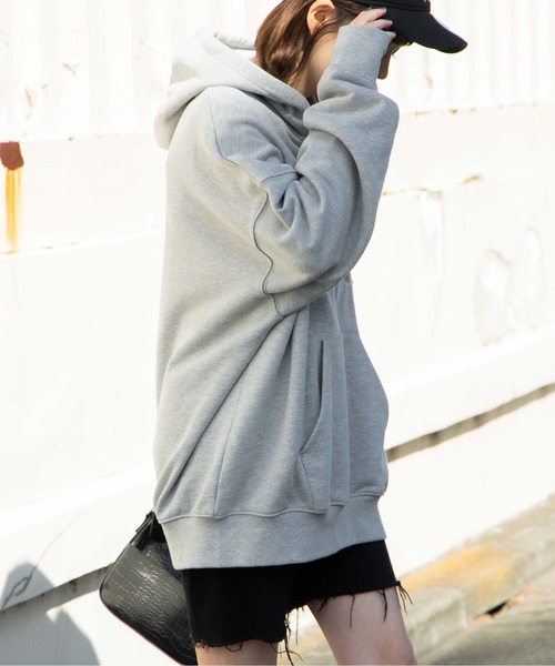 WEGO（ウィゴー）の「WEGO/ヘビーウエイト サガラカレッジプルパーカー（パーカー・メンズ・ダークグリーン/杢グレー/グレー系その他/スミクロ・MEDIUM/LARGE）」の13枚目の写真