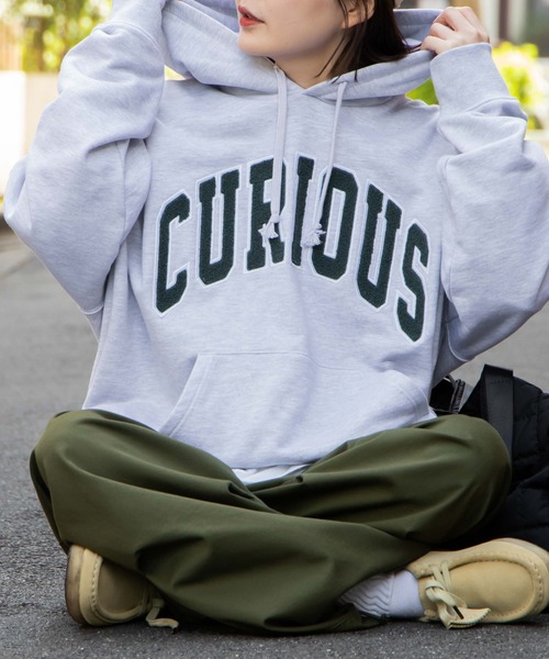 WEGO（ウィゴー）の「WEGO/ヘビーウエイト サガラカレッジプルパーカー（パーカー・メンズ・ダークグリーン/杢グレー/グレー系その他/スミクロ・MEDIUM/LARGE）」の6枚目の写真