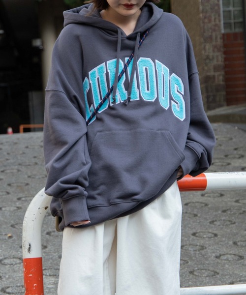 WEGO（ウィゴー）の「WEGO/ヘビーウエイト サガラカレッジプルパーカー（パーカー・メンズ・ダークグリーン/杢グレー/グレー系その他/スミクロ・MEDIUM/LARGE）」の5枚目の写真