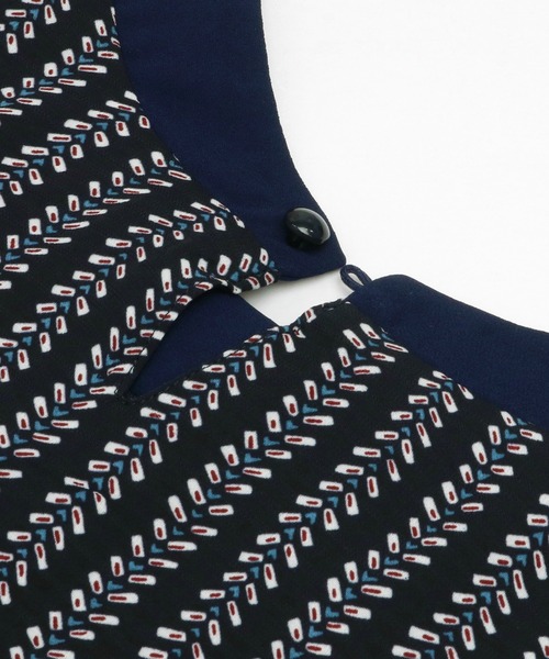 TOKYO SHIRTS(トウキョウシャツ)の「配色プリント リボン付き長袖カジュアルシャツ(シャツ/ブラウス・レディース・ネイビー/オフホワイト・M/L)」の7枚目の写真