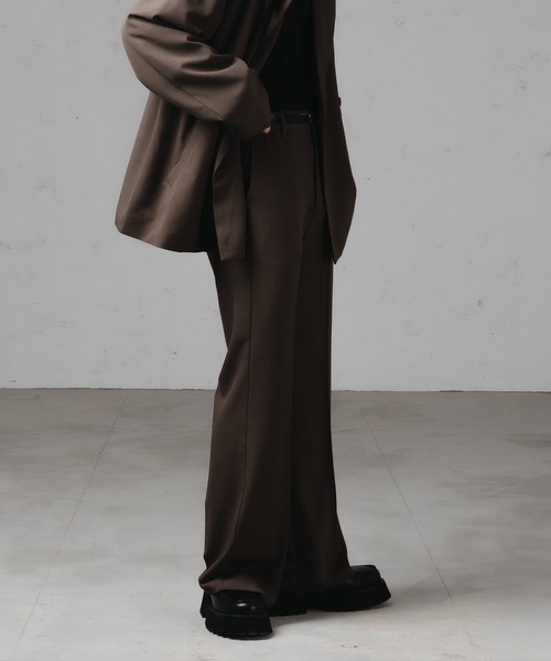 epnok(エプノック)の「ドレープセミワイドフレアスラックス(スラックス・メンズ・ネイビー/モカ/ブラック・MEDIUM/SMALL/LARGE)」の18枚目の写真