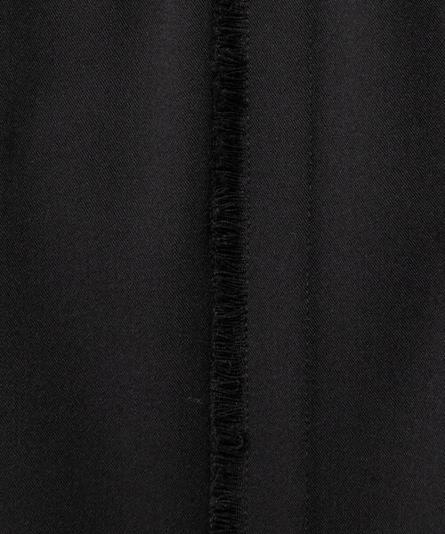 NOLLEY’S（ノーリーズ）の「ウォッシャブルギャバフリンジロングタイトスカート（スカート・レディース・ブラック・38/36）」の3枚目の写真