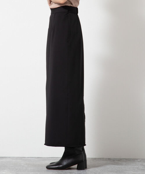 NOLLEY’S（ノーリーズ）の「ウォッシャブルギャバフリンジロングタイトスカート（スカート・レディース・ブラック・38/36）」の7枚目の写真