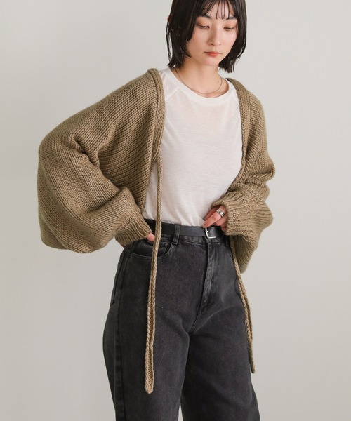 select MOCA（セレクトモカ）の「2022 AW ボリュームスリーブ2WAYローゲージニットボレロ（カーディガン/ボレロ・レディース・ベージュ/アイボリー/グレー・FREE）」の10枚目の写真