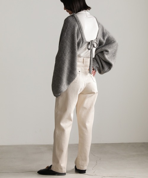 select MOCA（セレクトモカ）の「2022 AW ボリュームスリーブ2WAYローゲージニットボレロ（カーディガン/ボレロ・レディース・ベージュ/アイボリー/グレー・FREE）」の18枚目の写真