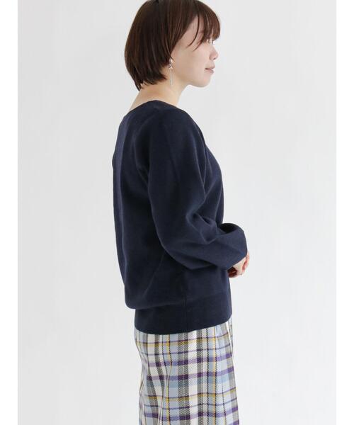 Te chichi TERRASSE（テチチテラス）の「パールバーネックニット（ニット/セーター・レディース・ネイビー/ピンク/グリーン/オフホワイト・ﾌﾘ-）」の11枚目の写真