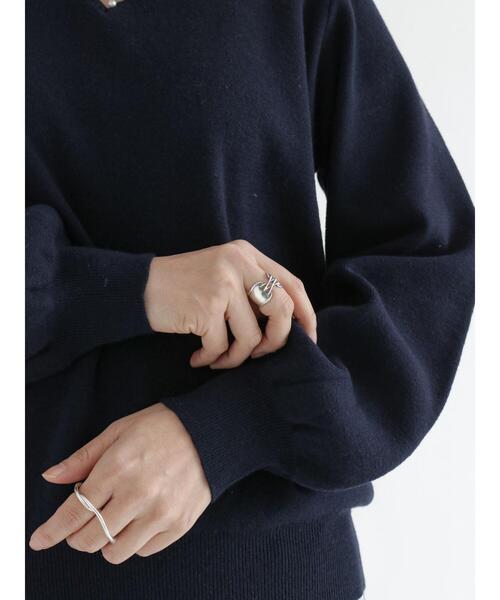 Te chichi TERRASSE（テチチテラス）の「パールバーネックニット（ニット/セーター・レディース・ネイビー/ピンク/グリーン/オフホワイト・ﾌﾘ-）」の14枚目の写真