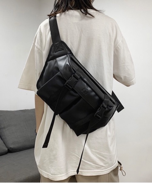 Burner(バーナー)の「【OKUOKU 0909】ナイロン メッセンジャーバッグ oku-bag-637730695642-24(メッセンジャーバッグ・メンズ・A・FREE)」の1枚目の写真
