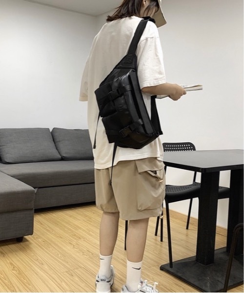Burner(バーナー)の「【OKUOKU 0909】ナイロン メッセンジャーバッグ oku-bag-637730695642-24(メッセンジャーバッグ・メンズ・A・FREE)」の7枚目の写真