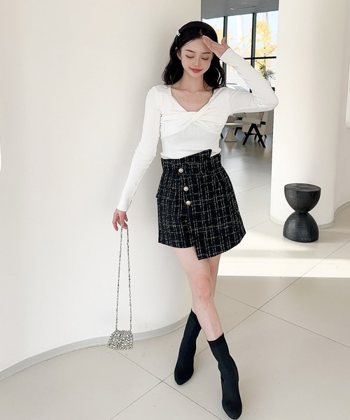 新品未使用　Stina ★ ダリア柄　ラップスカート　ショート丈 新品未使用 Stina ☆ ダリア柄 ラップスカート ショート丈 新品未使用