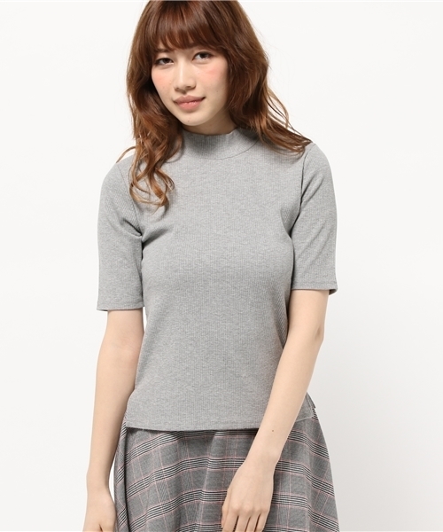 OUTLET(アウトレット)の「【who's who Chico】テレコハイネック5分袖プルオーバー(Tシャツ/カットソー・レディース・グレー/ホワイト・FREE)」の1枚目の写真