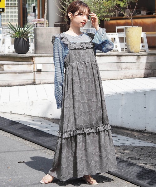 tiptop(ティップトップ)の「【2024SS新色登場】シアージャガードフリルワンピース(ワンピース・レディース・アイボリー/ブラック/ダークグレー/ブラック系その他・FREE)」の19枚目の写真