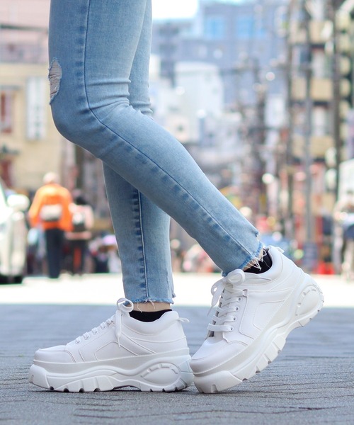 LOVEHUNTER（ラブハンター）の「軽量厚底　ボリュームソールスニーカー（スニーカー・レディース・ホワイト/ブラック/ブラック×ブラック/ベージュ・40/S/LL/M/41/SS/42/L/44/43）」の9枚目の写真