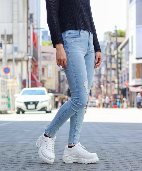 LOVEHUNTER（ラブハンター）の「軽量厚底　ボリュームソールスニーカー（スニーカー・レディース・ホワイト/ブラック/ブラック×ブラック/ベージュ・40/S/LL/M/41/SS/42/L/44/43）」の6枚目の写真