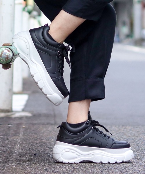 LOVEHUNTER（ラブハンター）の「軽量厚底　ボリュームソールスニーカー（スニーカー・レディース・ホワイト/ブラック/ブラック×ブラック/ベージュ・40/S/LL/M/41/SS/42/L/44/43）」の20枚目の写真