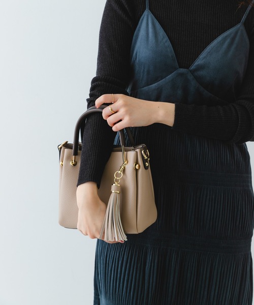 RODE SKO(ロデスコ)の「プチ2WAYトートバッグ(トートバッグ・レディース・ベージュ/ホワイト系その他/ブラック系その他/ライトカーキ/グレー/ブルー/モカ・ONE)」の11枚目の写真