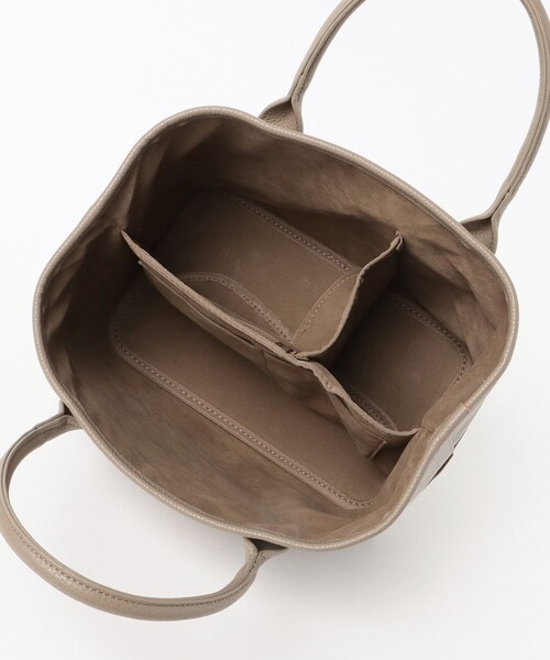 BEAMS HEART（ビームスハート）の「BEAMS HEART / パーテーション トートバッグ（トートバッグ・レディース・シルバー/ブラック/ダークベージュ・FREE）」の17枚目の写真