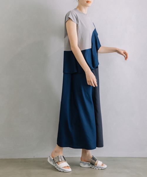 MARECHAL TERRE(マルシャルテル)の「ジョイントフリルワンピース(ワンピース・レディース・ブラック/パープル/グレー/ブラウン・MEDIUM)」の20枚目の写真