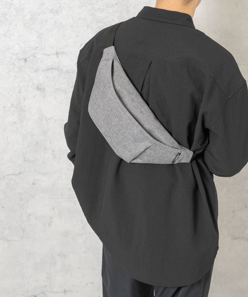 RODE SKO(ロデスコ)の「『別注』RODE SKO×Un coeur 撥水ボディバッグ(ボディバッグ/ウエストポーチ・メンズ・ブラック/グレー・ONE)」の16枚目の写真