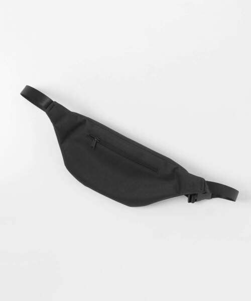 RODE SKO(ロデスコ)の「『別注』RODE SKO×Un coeur 撥水ボディバッグ(ボディバッグ/ウエストポーチ・メンズ・ブラック/グレー・ONE)」の9枚目の写真