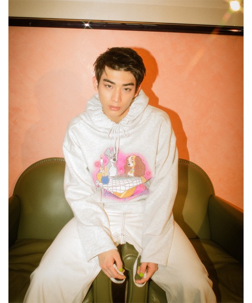 Little sunny bite（リトルサニーバイト）の「Lady and the Tramp hoodie（パーカー・レディース・キナリ/ブラック/ブルー・MEDIUM/SMALL）」の2枚目の写真