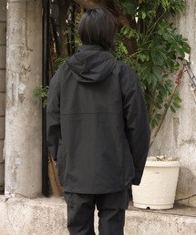 73347519b_b_10_215.jpg