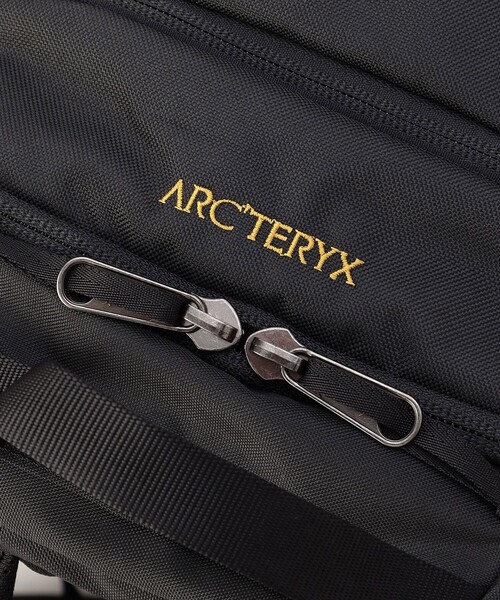ARC'TERYX（アークテリクス）の「ARC'TERYX//アークテリクス MANTIS 26/マンティス 26（バックパック/リュック・メンズ・ブラック/インディゴブルー・ﾌﾘ-）」の7枚目の写真