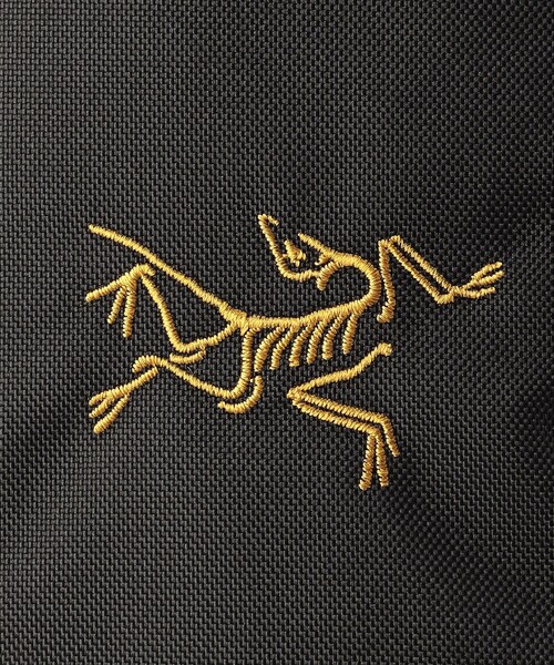 ARC'TERYX（アークテリクス）の「ARC'TERYX//アークテリクス MANTIS 26/マンティス 26（バックパック/リュック・メンズ・ブラック/インディゴブルー・ﾌﾘ-）」の8枚目の写真