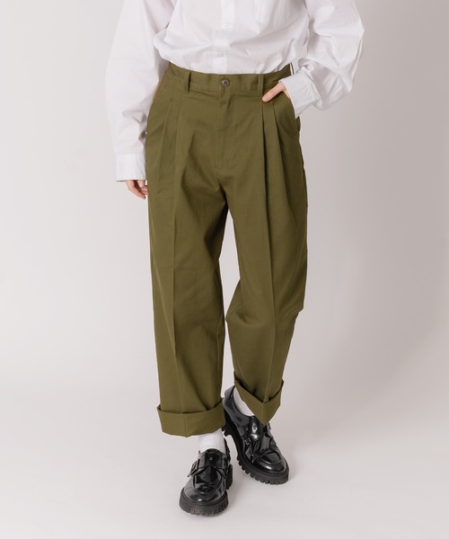 ONCILY(オンシェリー)の「ROLL UP CHINO PANTS / ロールアップチノパンツ(チノパンツ・メンズ・ベージュ/カーキ/ネイビー・SMALL/LARGE/MEDIUM)」の5枚目の写真