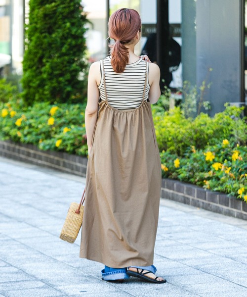 ITEMS URBANRESEARCH(アイテムズ アーバンリサーチ)の「リネンキャミワンピース(ワンピース・レディース・ネイビー/チャコールグレー/ベージュ・FREE)」の9枚目の写真