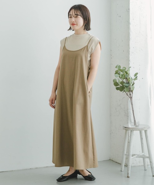 ITEMS URBANRESEARCH(アイテムズ アーバンリサーチ)の「リネンキャミワンピース(ワンピース・レディース・ネイビー/チャコールグレー/ベージュ・FREE)」の11枚目の写真