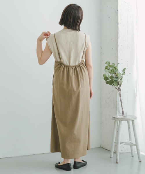 ITEMS URBANRESEARCH(アイテムズ アーバンリサーチ)の「リネンキャミワンピース(ワンピース・レディース・ネイビー/チャコールグレー/ベージュ・FREE)」の12枚目の写真