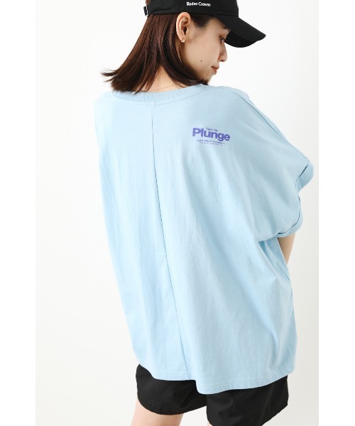 RODEO CROWNS WIDE BOWL(ロデオクラウンズワイドボウル)の「SPRAYエンボスロゴTシャツ(Tシャツ/カットソー・レディース・ライトブルー/オフホワイト/チャコールグレー・FREE)」の1枚目の写真