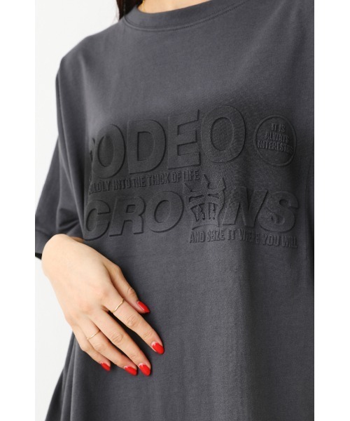 RODEO CROWNS WIDE BOWL(ロデオクラウンズワイドボウル)の「SPRAYエンボスロゴTシャツ(Tシャツ/カットソー・レディース・ライトブルー/オフホワイト/チャコールグレー・FREE)」の9枚目の写真