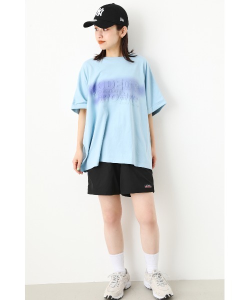 RODEO CROWNS WIDE BOWL(ロデオクラウンズワイドボウル)の「SPRAYエンボスロゴTシャツ(Tシャツ/カットソー・レディース・ライトブルー/オフホワイト/チャコールグレー・FREE)」の8枚目の写真