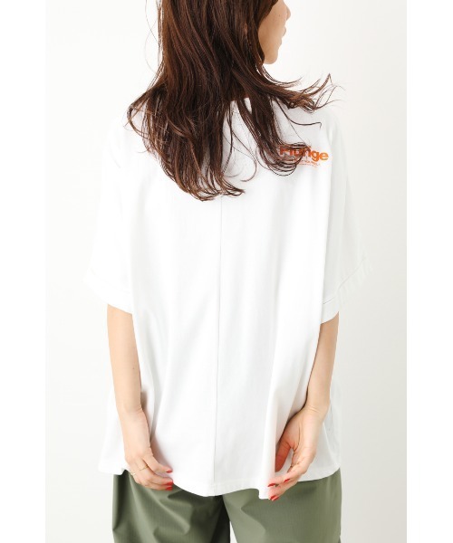 RODEO CROWNS WIDE BOWL(ロデオクラウンズワイドボウル)の「SPRAYエンボスロゴTシャツ(Tシャツ/カットソー・レディース・ライトブルー/オフホワイト/チャコールグレー・FREE)」の13枚目の写真