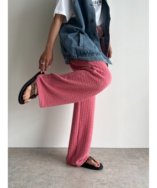 owndaily(オンデイリー)の「ワッフルレギンスパンツ(その他パンツ・レディース・ブラック/ピンク/ブルー/グリーン・FREE)」の4枚目の写真