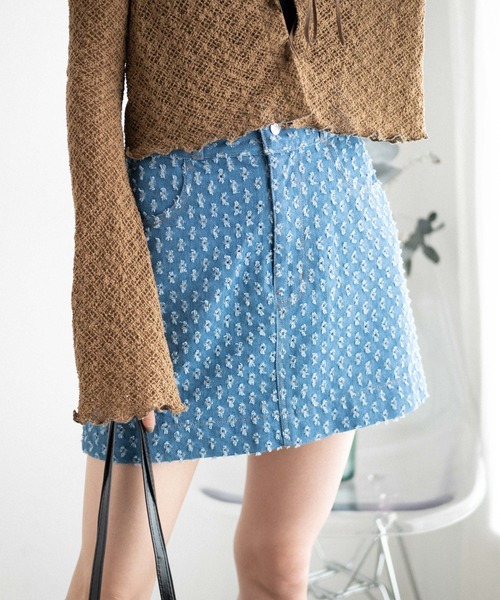 WEGO（ウィゴー）の「WEGO/パンチングデニム台形ミニスカート（デニムスカート・レディース・ライトインディゴブルー・FREE）」の4枚目の写真