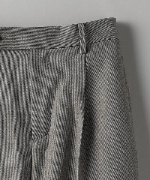 BEAUTY&YOUTH UNITED ARROWS(ビューティーアンドユースユナイテッドアローズ)の「シャークスキン ストレート パンツ -ウォッシャブル-(その他パンツ・レディース・ダークブラウン/ブラック・S/M)」の4枚目の写真